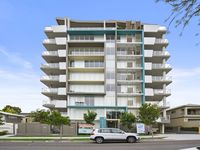 8 Meron Street, Southport