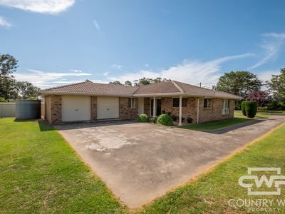 19 Potter Parade, Glen Innes