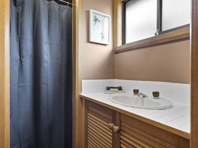 64 Wattle Street, Fishermans Paradise