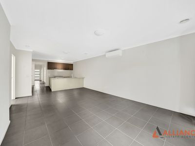 62 Loudon Circuit, Craigieburn