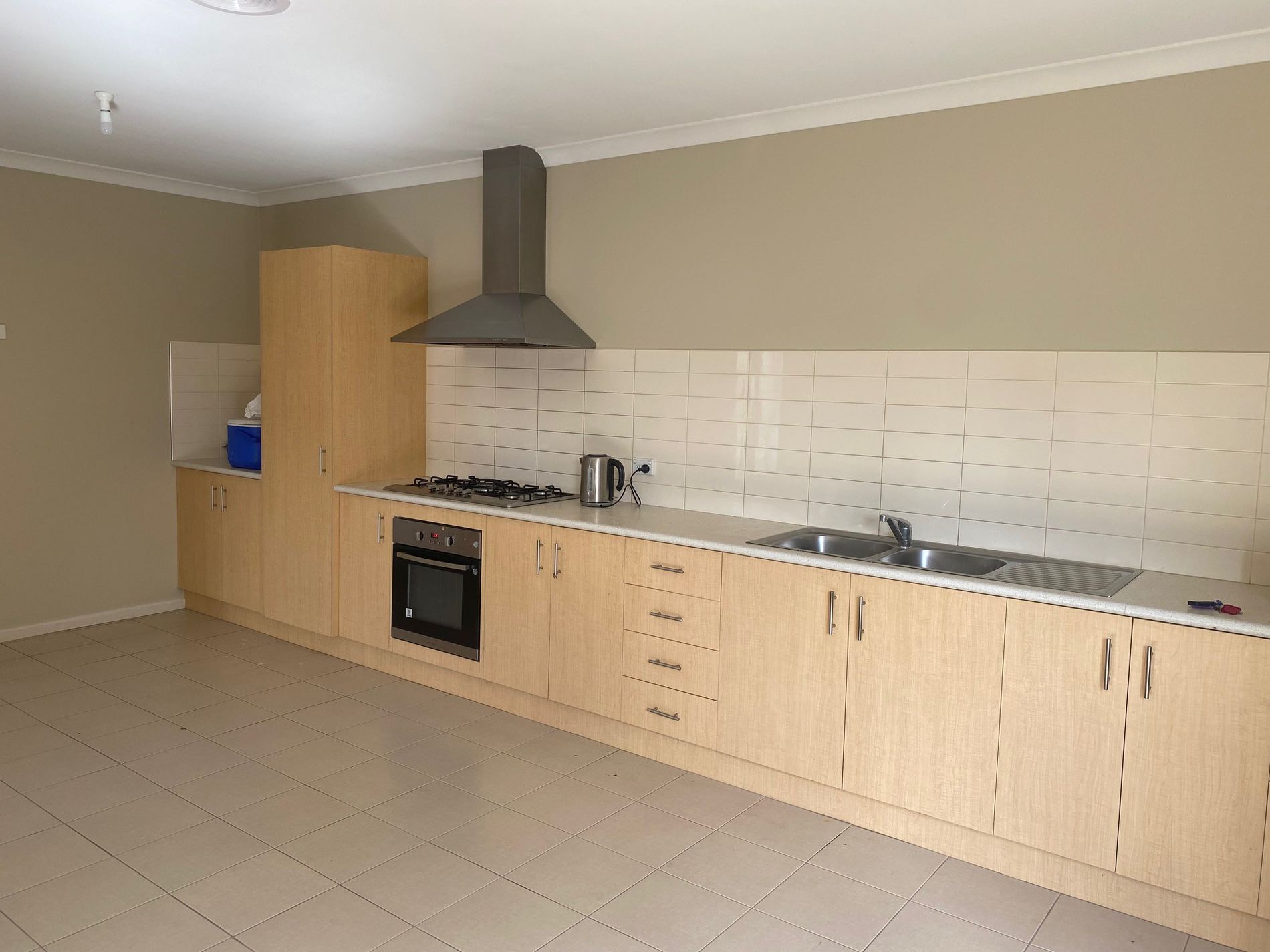 2 / 23 Mayfield Grove, Altona Meadows