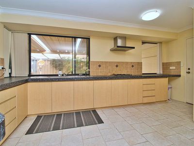 5 Eiffel Crescent , Port Kennedy