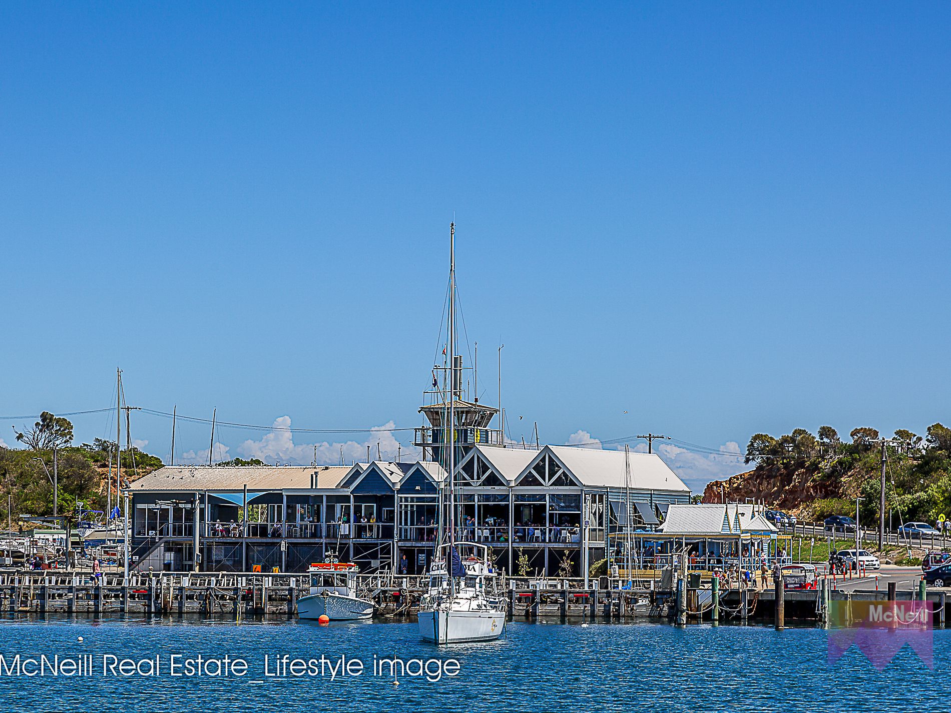 3 Bedford Place, Mornington