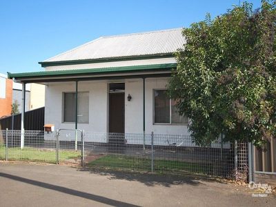 65 Gipps Street, Dubbo