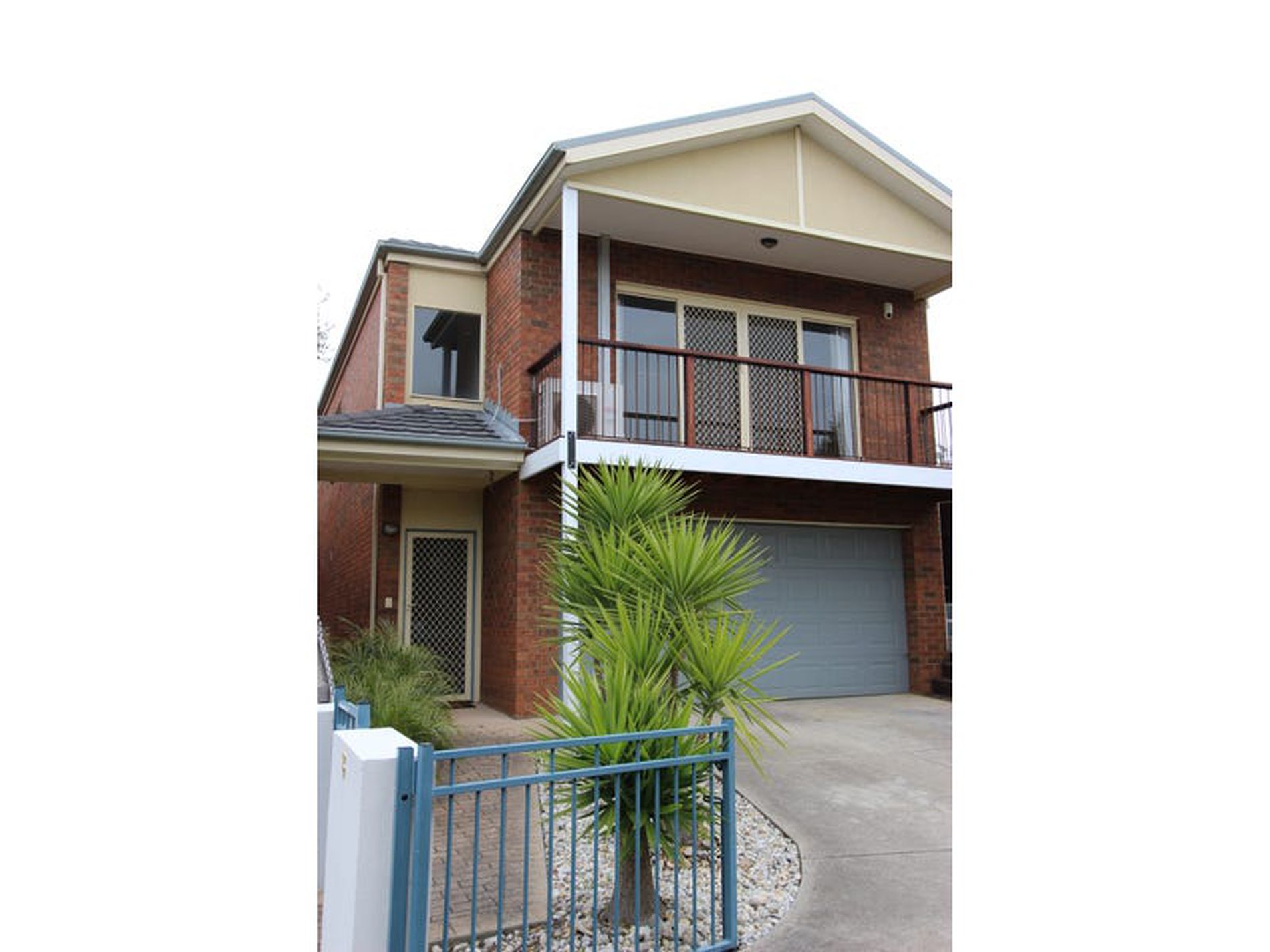 8 / 143 Barrabool Road, Highton