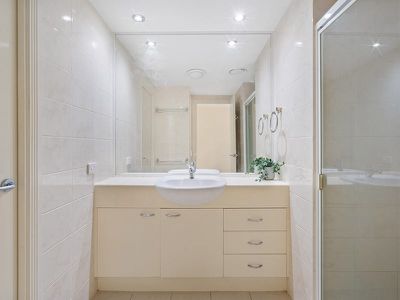 11 / 321 Main Street, Kangaroo Point