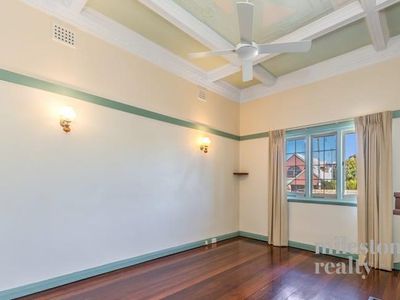 76 Douglas Avenue, South Perth