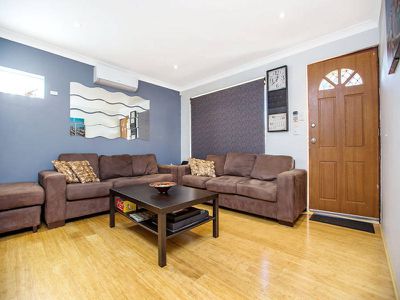 2 / 227 Stock Road, Palmyra