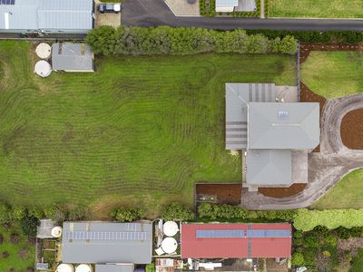 7 Thompson Court, Moorak