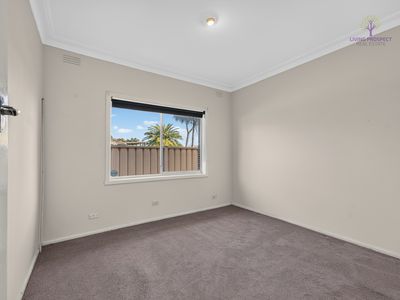 80 High Street South, Altona Meadows