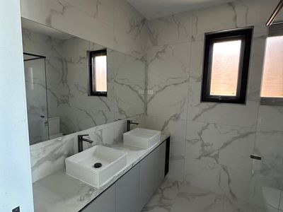 18 Aziz blvd, Mount Cottrell