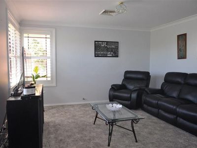 32 Kent  St, Forbes
