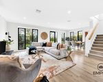 2 Plenty Way, Cranbourne North