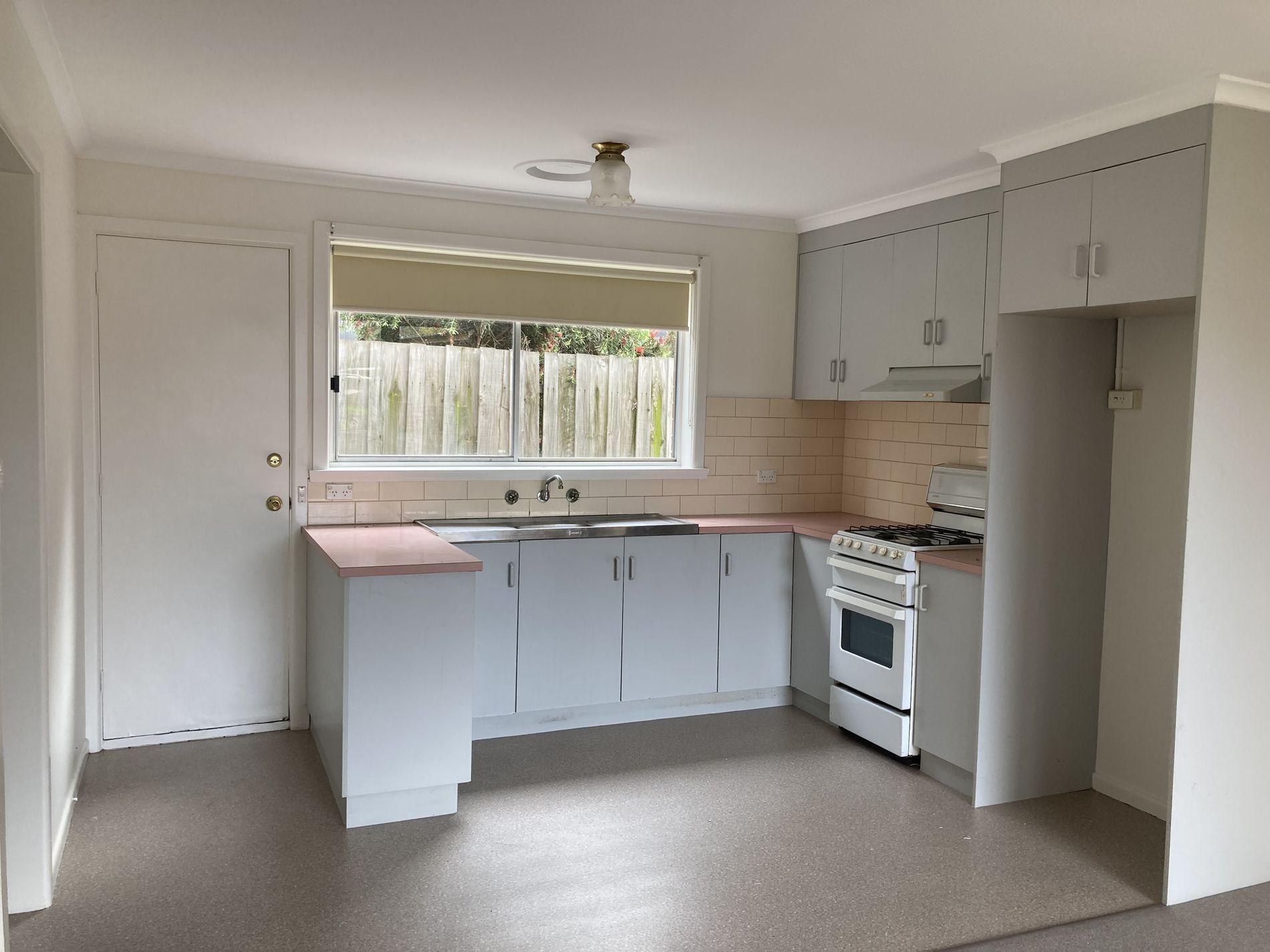 6 / 33 Rix Street, Herne Hill