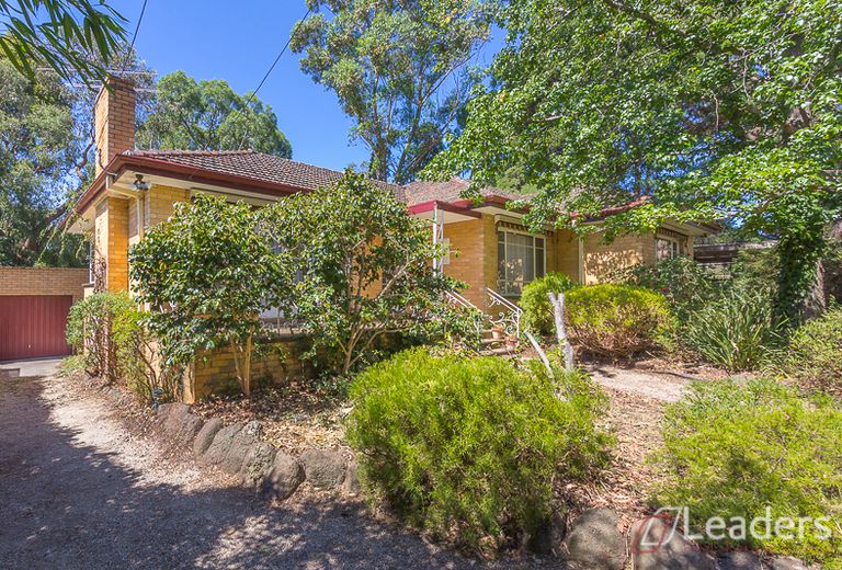 27 Deanswood Road, Forest Hill