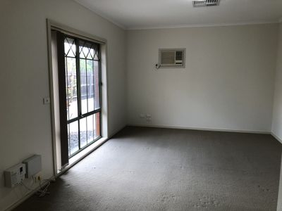 2/28 Hobbs Street, Seddon