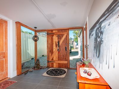 6 Phillips Road, Cairns Bay