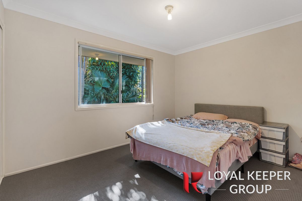 20 / 122 Johnson, Hillcrest