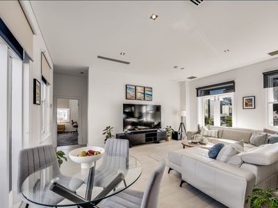 10 / 209 The Esplanade, Henley Beach