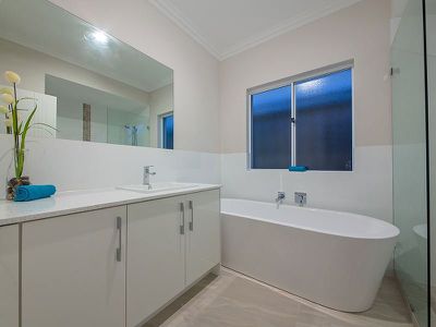 15 Seaside Avenue, Yanchep