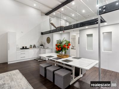 4 / 82 King Street, Perth
