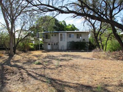 154 CASSOWARY STREET, Longreach