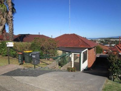 52 Donaldson  St, Port Kembla