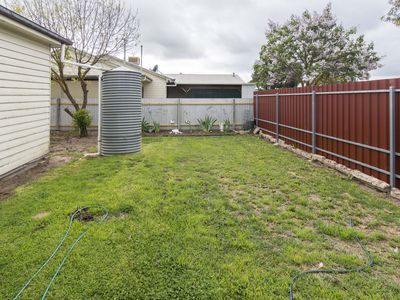 41 Edith Street, Horsham