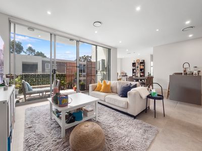 213 / 25 Regent Honeyeater Grove, North Kellyville