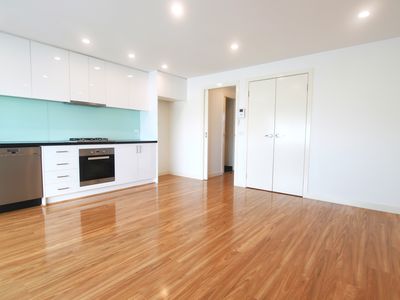 7 / 1116 Burke Road, Balwyn North