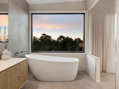 10 Kingfisher Crescent, Palmview