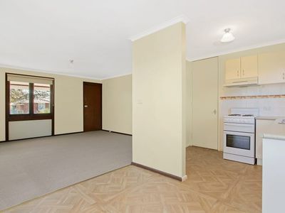 365 Woomera Cres, Lavington