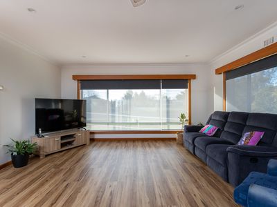33 High Street, Longford
