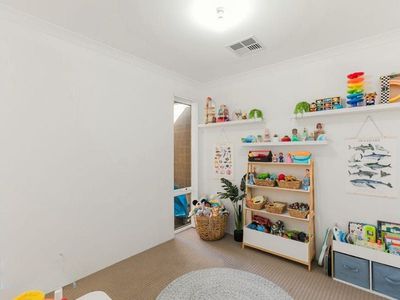 24 Nyilla Approach, Baldivis