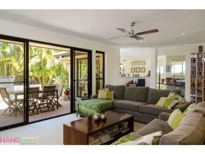 10 McKenna Court, Noosaville