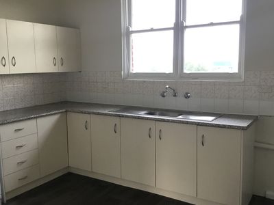 4 / 5 First Avenue, Warrawong