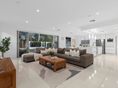 19 Feathertail Place, Gumdale