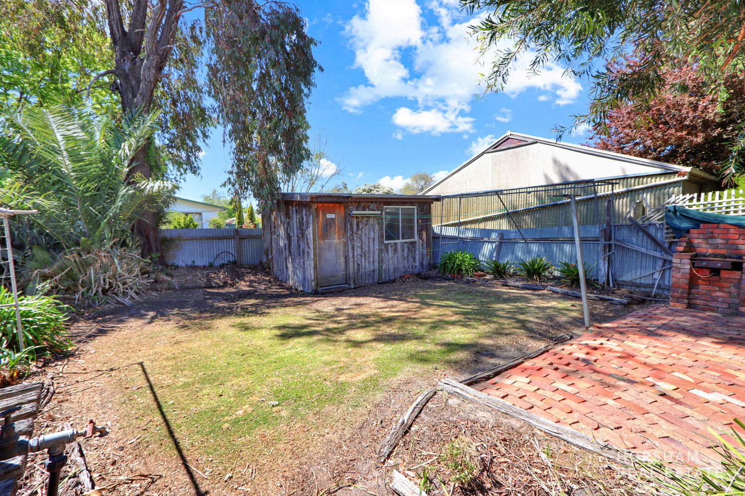 9 Henry Street, Horsham