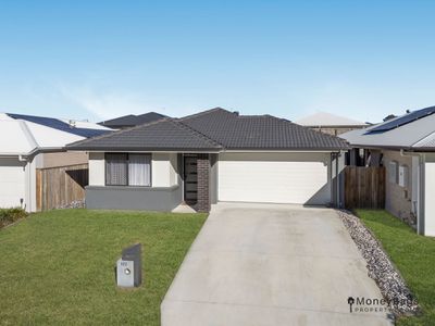 102 Bloomfield Esplanade, South Maclean