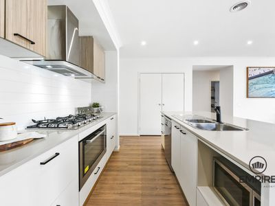 17 Glendora Avenue, Clyde