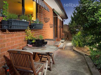 1 / 14 BARTON STREET, Wodonga
