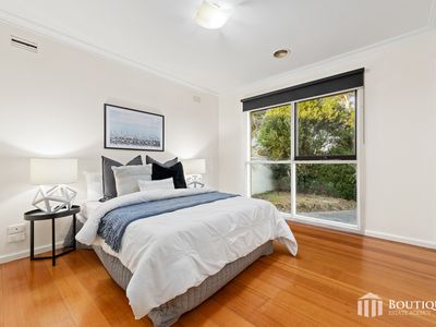 28 Shalimar Crescent, Dandenong North