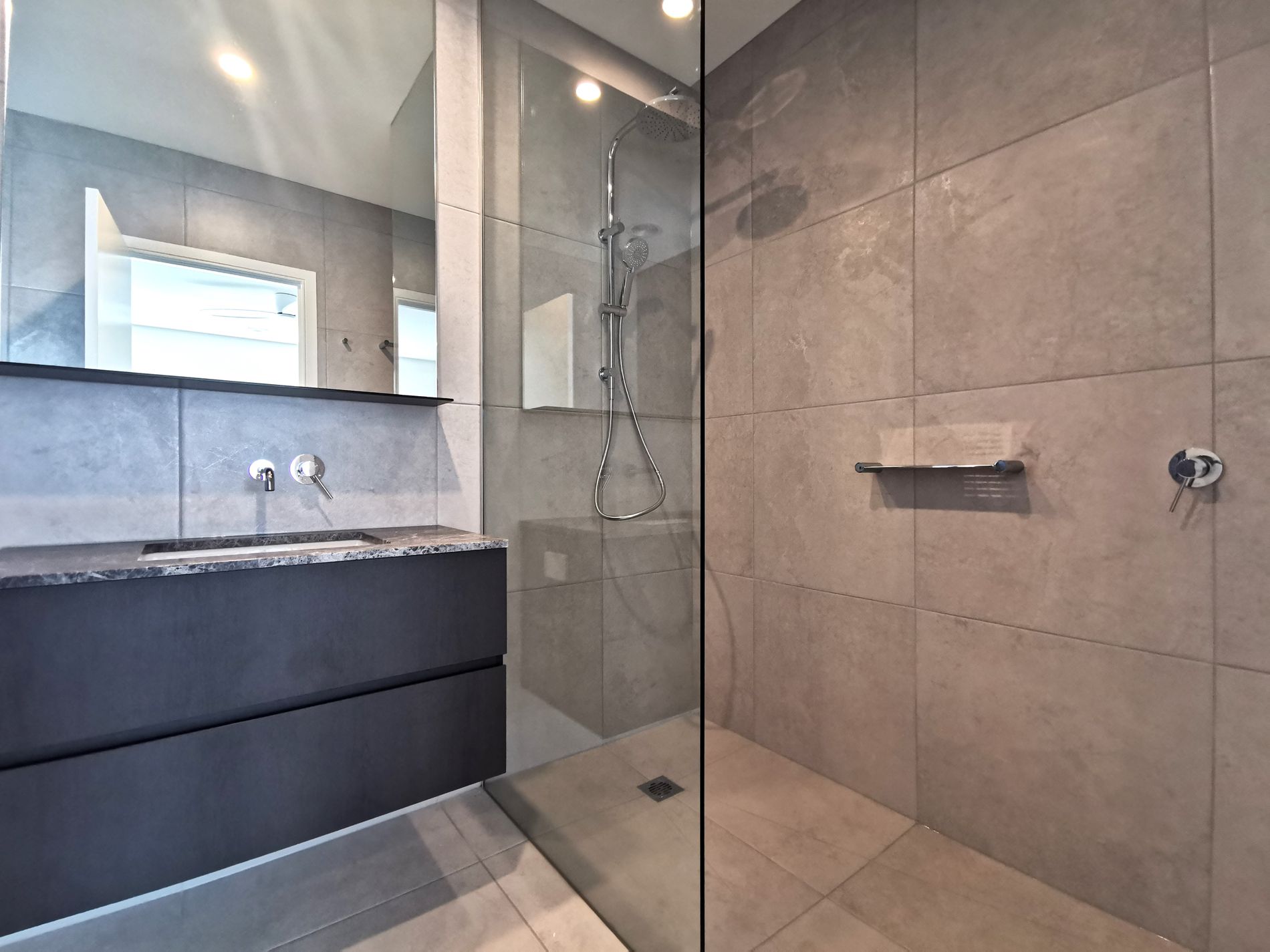 27 Rustic Avenue, Burwood East