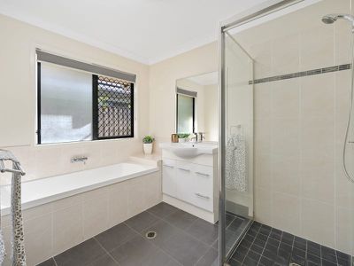 5 Foliage Way, Upper Coomera
