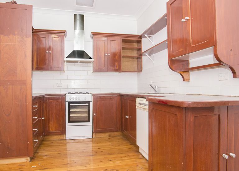 14 (Front) Abbott Avenue, Sefton