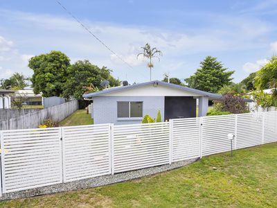 24 Lois Street, Mooroobool