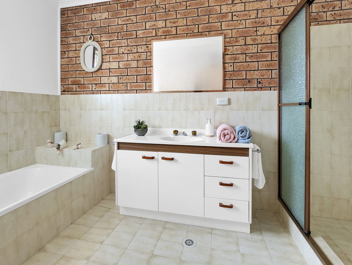 Unit 1 19 / 21 Collins Crescent, Narooma