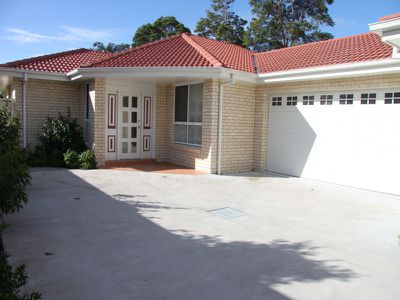 1 / 23 Robina Grove, Forster