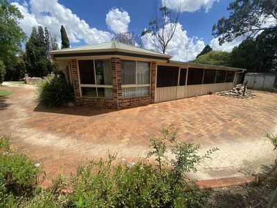 63 Railway Terrace, Kingaroy
