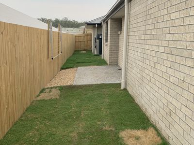 25 Eiger Street, Holmview